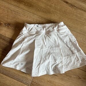 Lululemon White Pace Rival Skirt Size 4 Tall